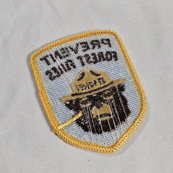 Vintage Smokey Bear Embroidered Iron On Patch Blue Yellow Prevent Forest Fires - Picture 4 of 4